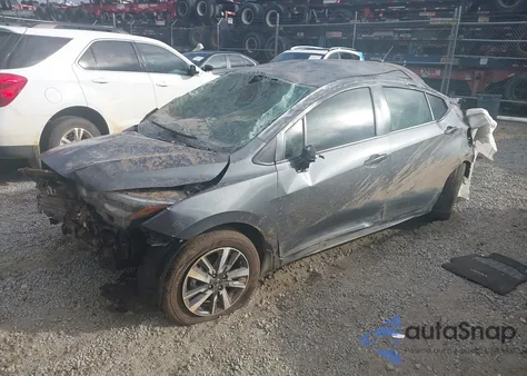 2025 Nissan Versa 1.6 S z USA, uszkodzony, nr VIN 3N1CN8DV7SL848775